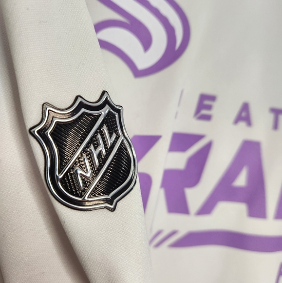 Seattle Kraken - Hockey Fights Cancer Hooded Sweatshirt - Picture 7 of 8